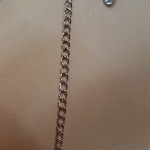 Lia Sophia Pendant & 18" Beaded Necklace Silvertone & Abalone Type Flower - Picture 9 of 12